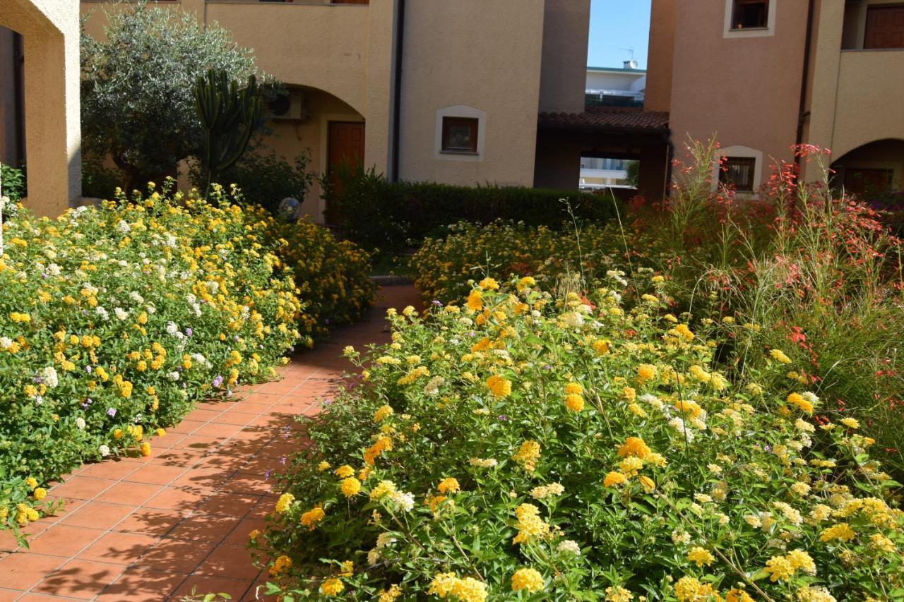Il Mare Di Olbia Holiday Apartment Екстер'єр фото